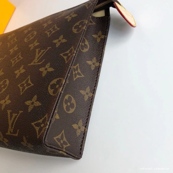 Official oldcobbler Louis 26 POUCH Vuitton TOILETRY 0715